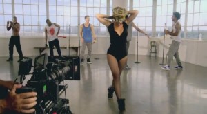 Love-On-Top-Music-Video-beyonce-26336935-1226-680